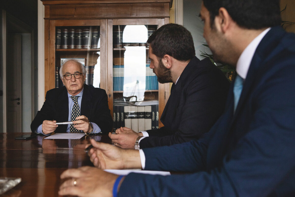 Avv. Prof. Angelo Dente